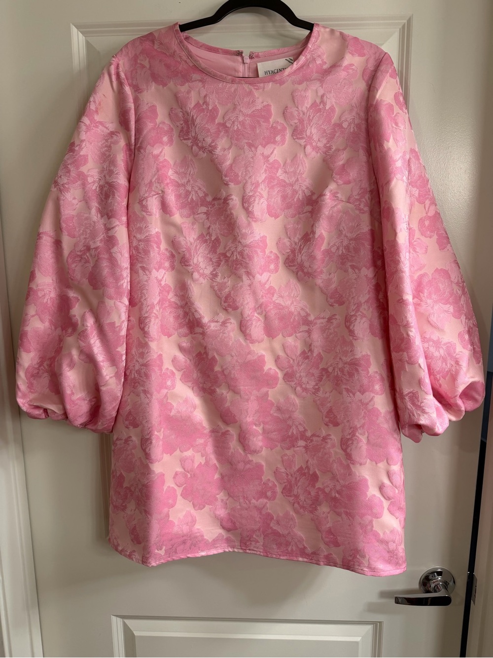 Tuckernuck Pink Floral Jacquard Puff Sleeve Dress